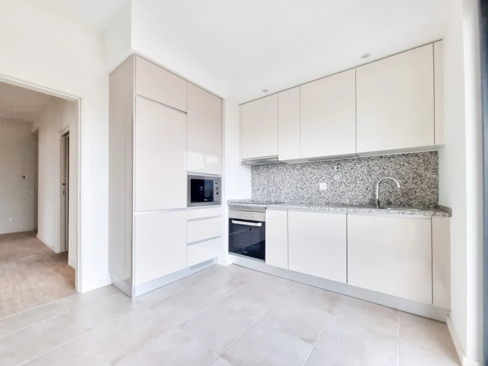 Apartamento T4 para Venda em Portimão Foto 9