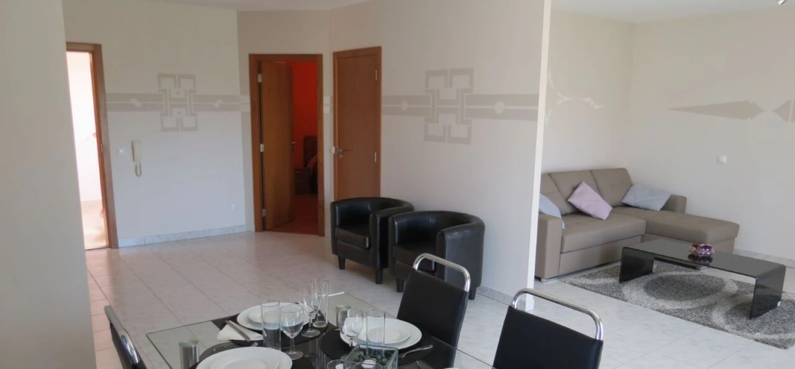 Moradia T9 para Venda em Alvor Foto 22