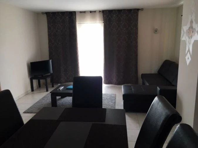 Moradia T9 para Venda em Alvor Foto 4