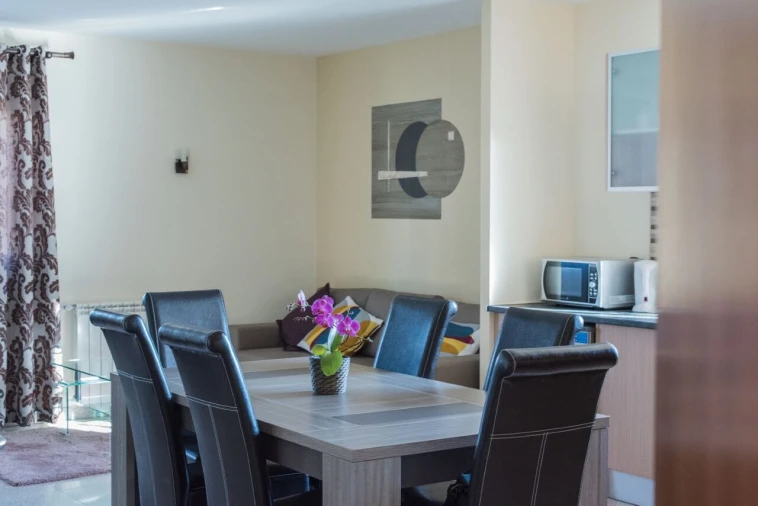 Moradia T9 para Venda em Alvor Foto 28