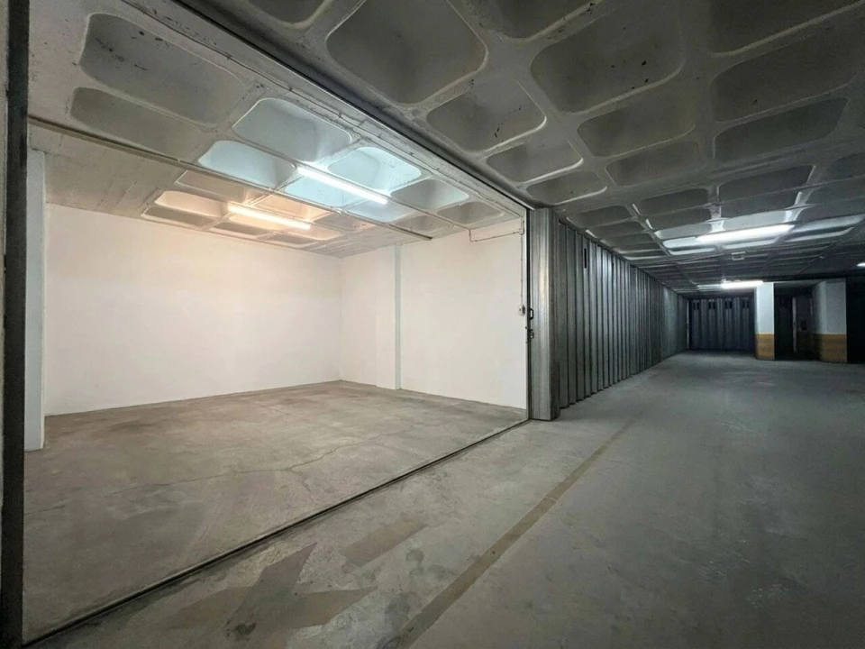 Garagem para Arrendamento em Portimão Foto 2