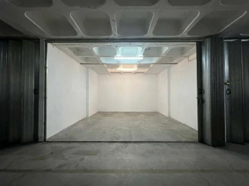 Garagem para Arrendamento em Portimão