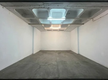 Garagem para Arrendamento em Portimão
