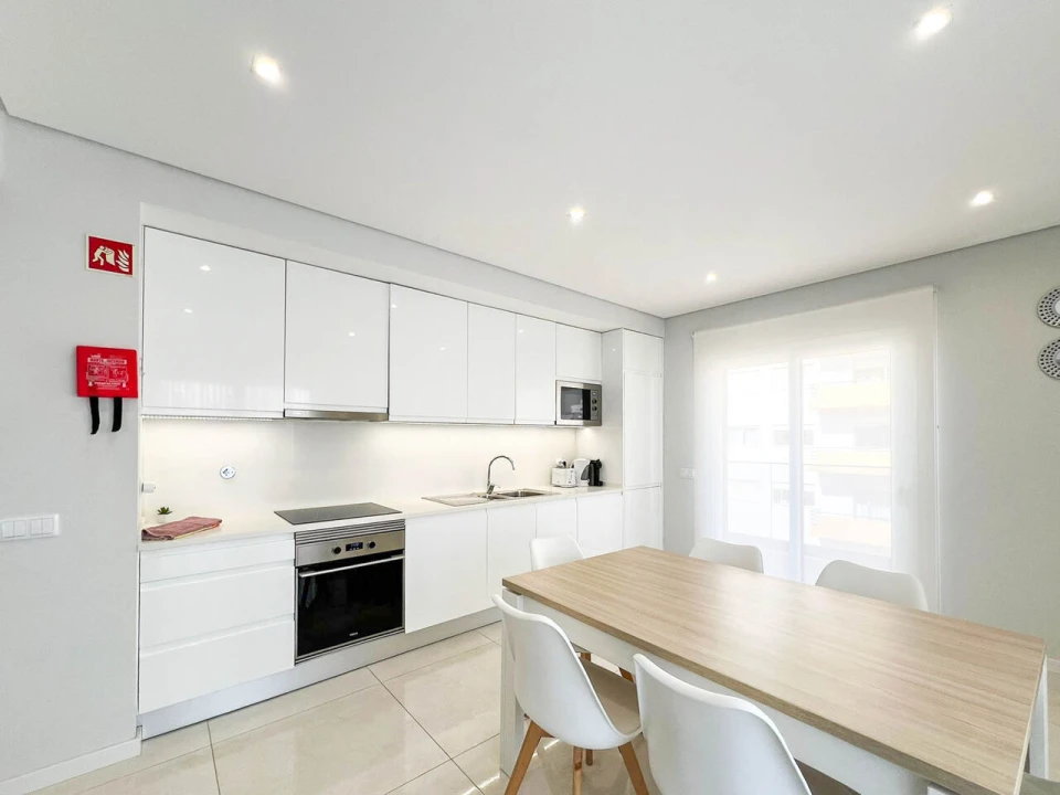 Apartamento T2 para Venda em Portimão Foto 3