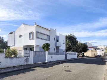 Moradia T5 para Venda em Portimão