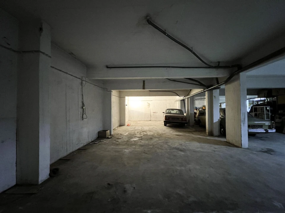 Garagem para Venda em Portimão Foto 2