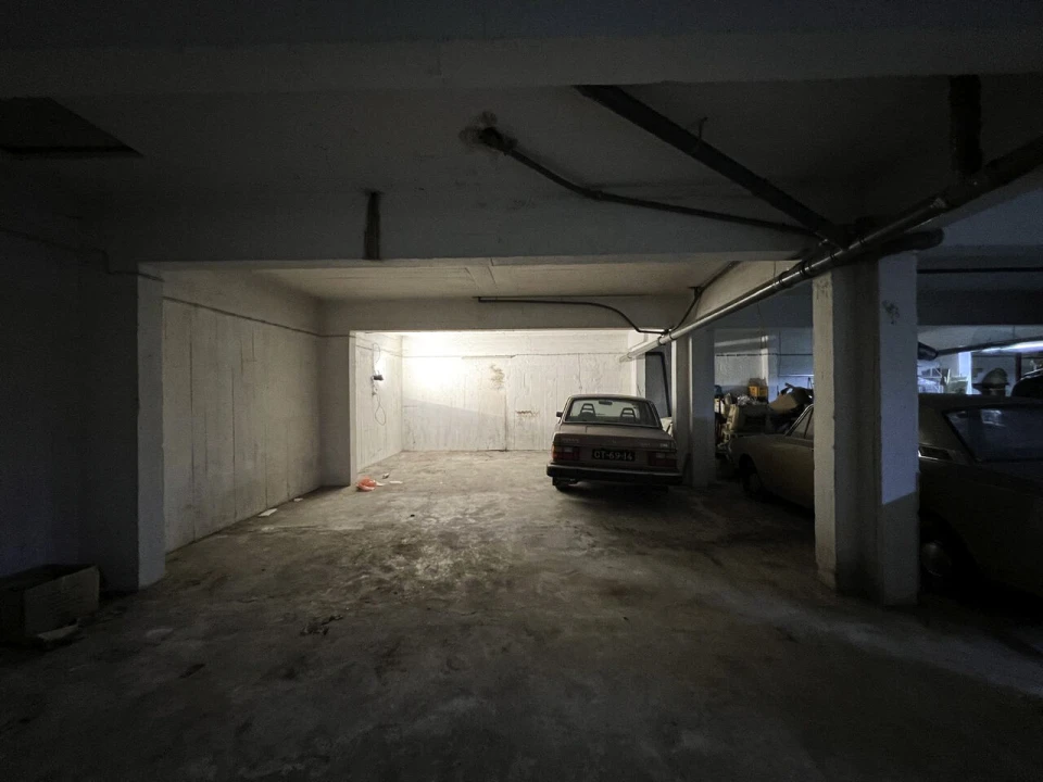 Garagem para Venda em Portimão Foto 4