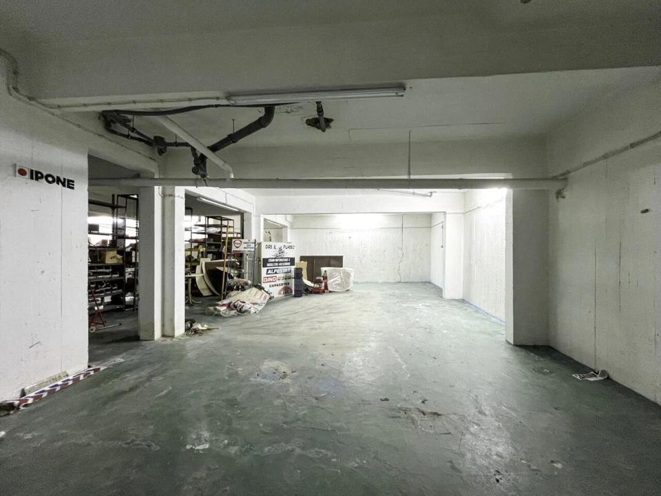 Garagem para Venda em Portimão Foto 1