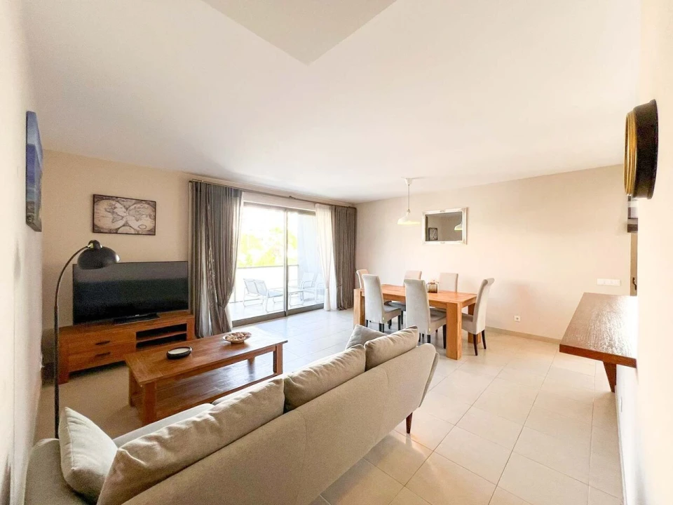 Apartamento T2 para Venda em Portimão Foto 11