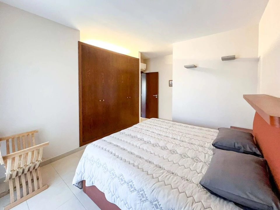 Apartamento T2 para Venda em Portimão Foto 19
