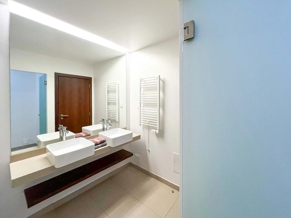Apartamento T2 para Venda em Portimão Foto 21