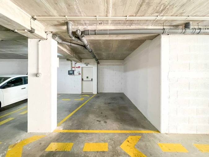 Apartamento T2 para Venda em Portimão Foto 32