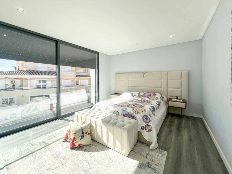 Moradia T4 para Venda em Portimão Foto 31