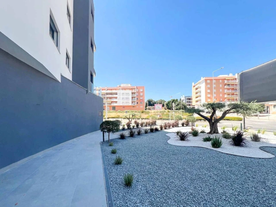 Apartamento T2 para Venda em Armação de Pera Foto 61