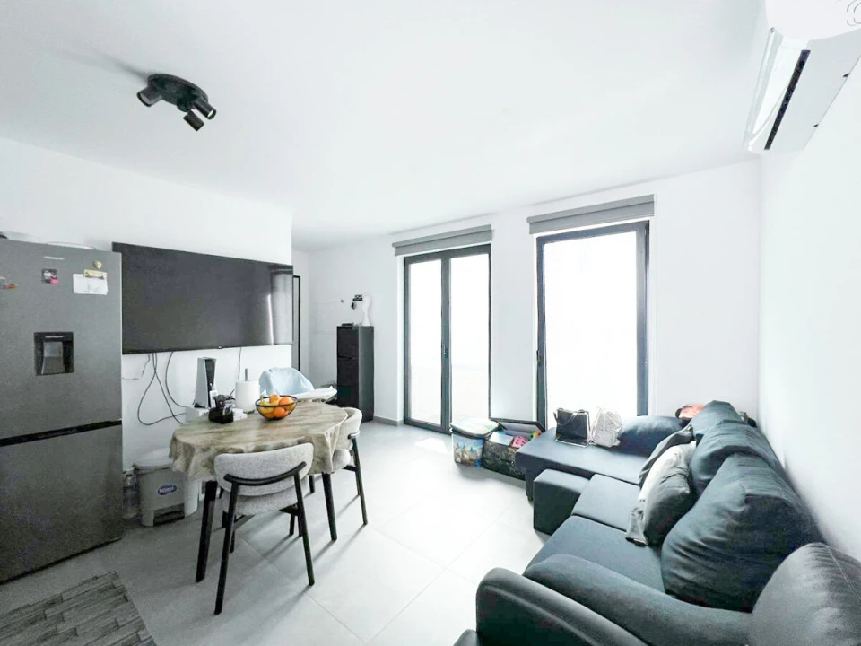 Apartamento T1 para Venda em Portimão Foto 1
