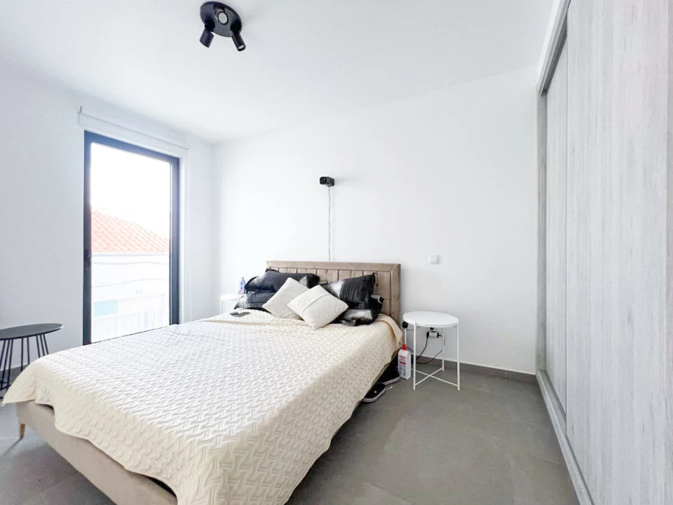 Apartamento T1 para Venda em Portimão Foto 7