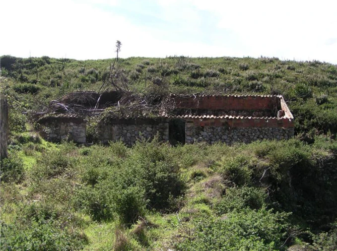Quinta T0 para Venda em Monchique Foto 5