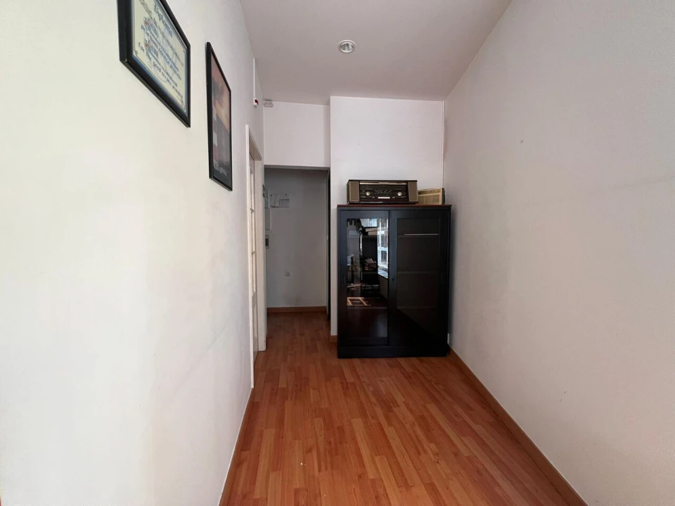 Loja para Arrendamento em Portimão Foto 17