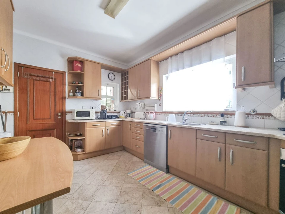 Moradia T4 para Venda em Alvor Foto 6