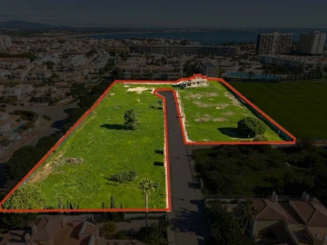 Terreno para Venda em Lagos (São Sebastião e Santa Maria)