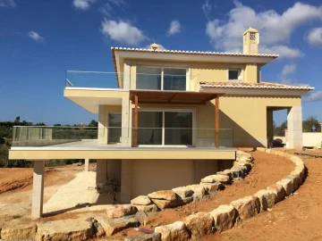 Moradia T3 para Venda em Lagos (São Sebastião e Santa Maria)