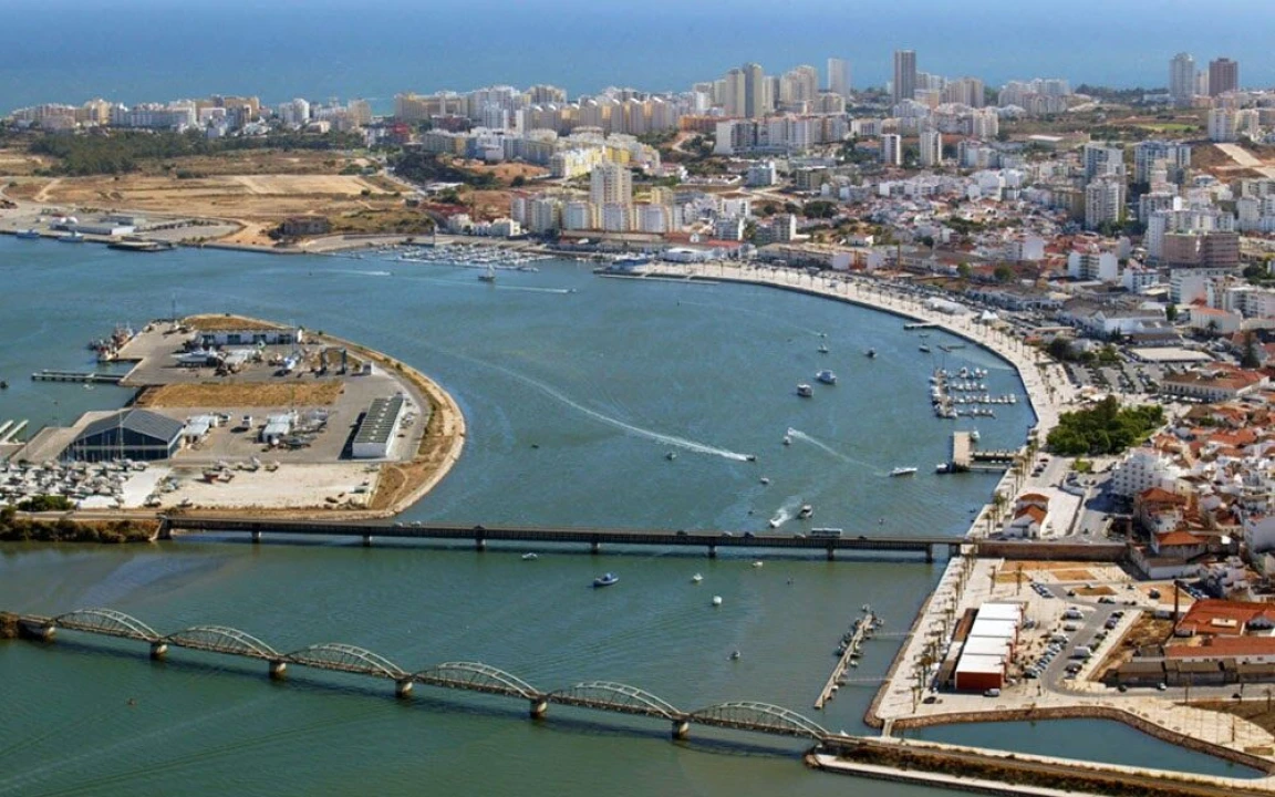 Terreno para Venda em Portimão Foto 12