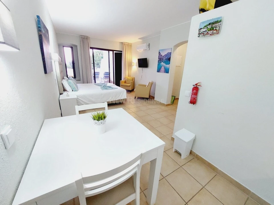 Moradia T0 para Venda em Albufeira e Olhos de Água Foto 14