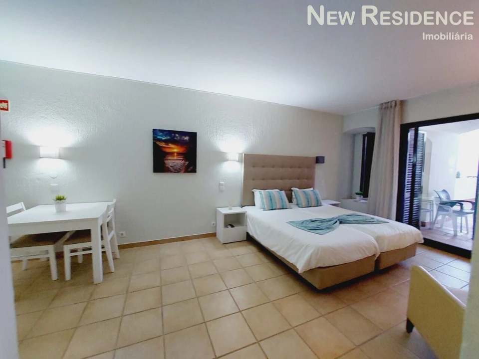 Moradia T0 para Venda em Albufeira e Olhos de Água Foto 9