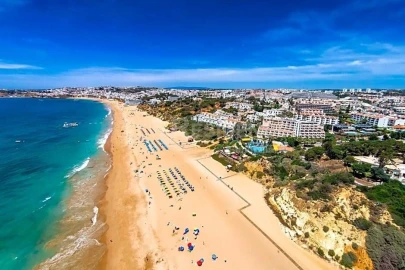 Terreno para Venda em Albufeira e Olhos de Água