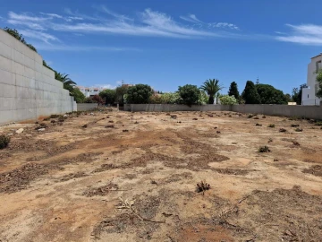 Terreno para Venda em Albufeira e Olhos de Água