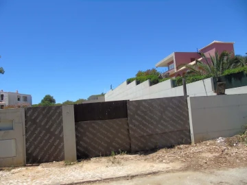 Terreno para Venda em Albufeira e Olhos de Água