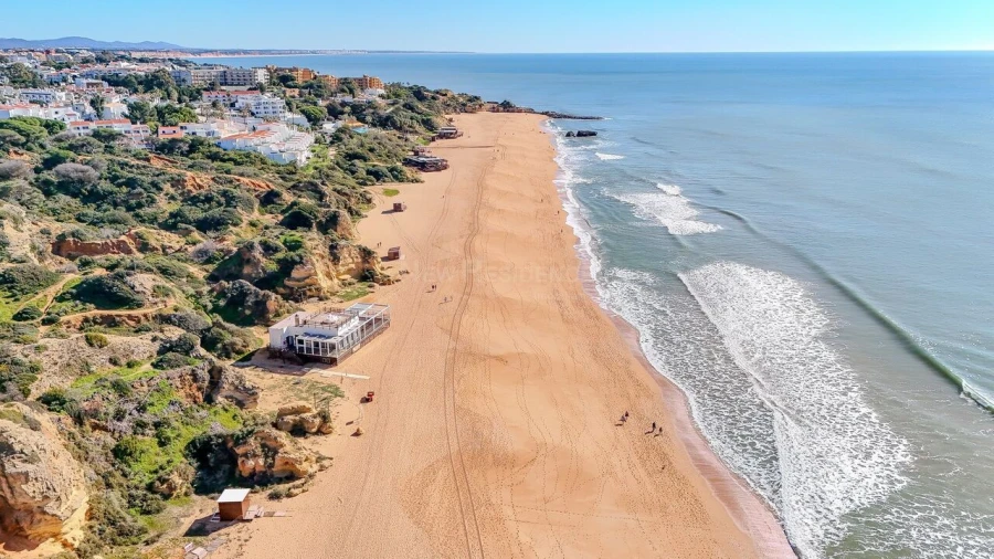 Terreno para Venda em Albufeira e Olhos de Água Foto 13