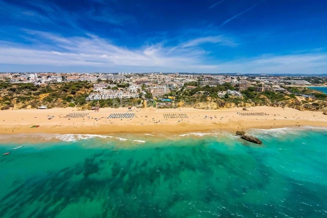 Terreno para Venda em Albufeira e Olhos de Água Foto 9