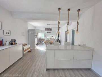 Moradia T3 para Venda em Ferreiras