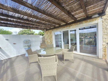 Moradia T3 para Venda em Ferreiras