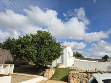 Moradia T3 para Venda em Ferreiras