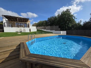 Moradia T3 para Venda em Ferreiras