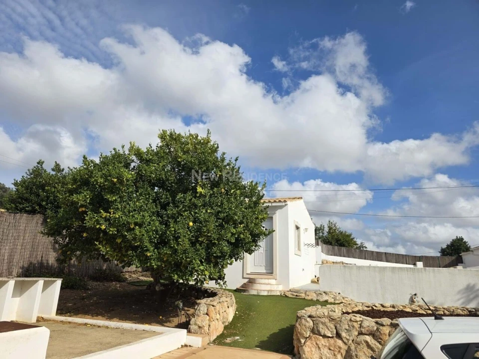 Moradia T3 para Venda em Ferreiras Foto 16