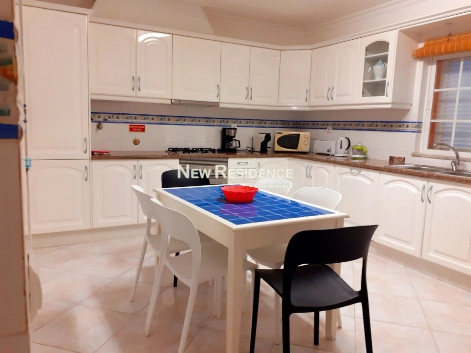 Moradia T5 para Venda em Albufeira e Olhos de Água Foto 10