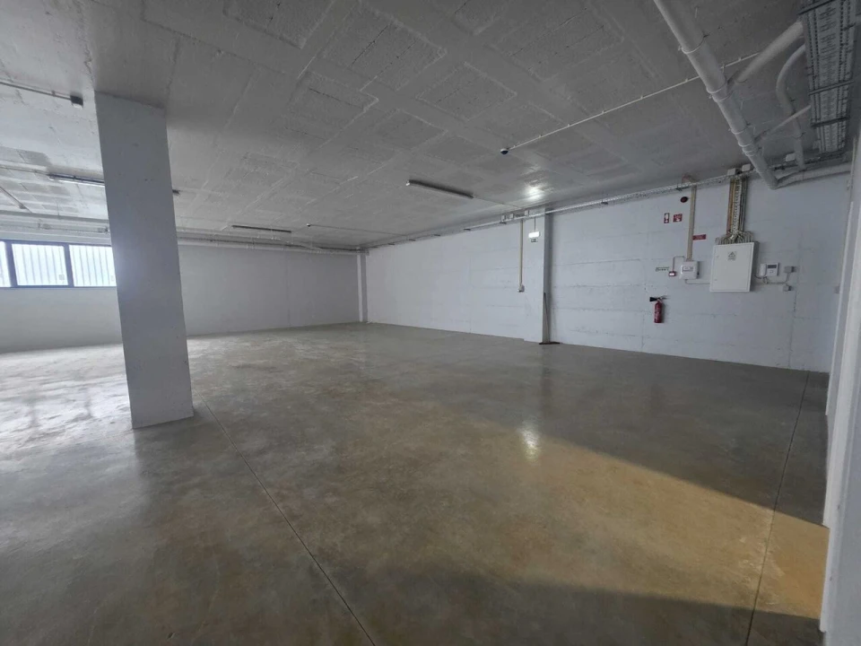 Armazém para Arrendamento em Portimão Foto 17