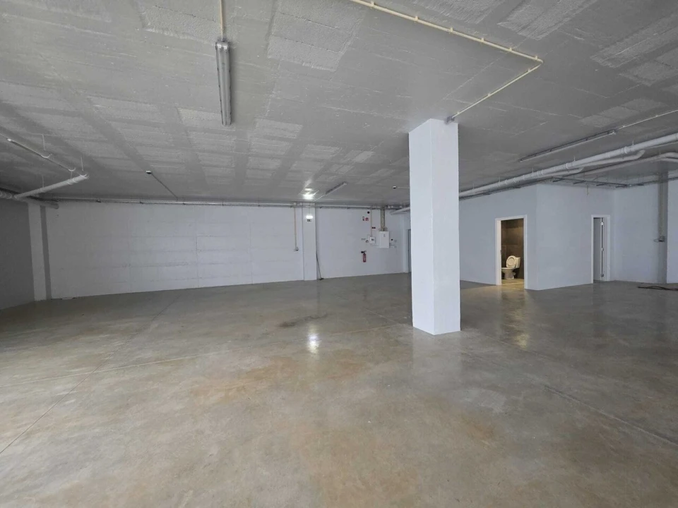 Armazém para Arrendamento em Portimão Foto 22