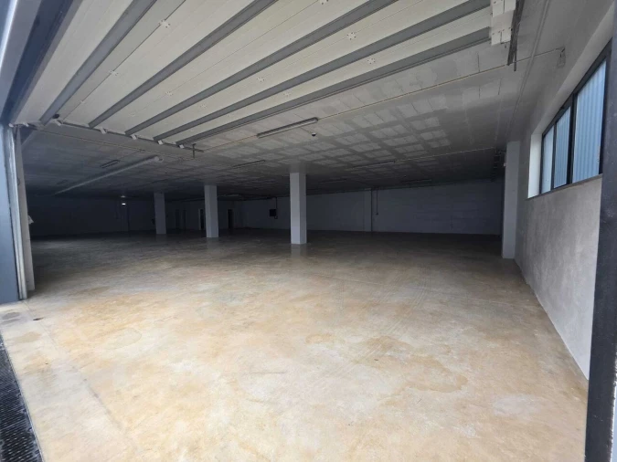 Armazém para Arrendamento em Portimão Foto 2