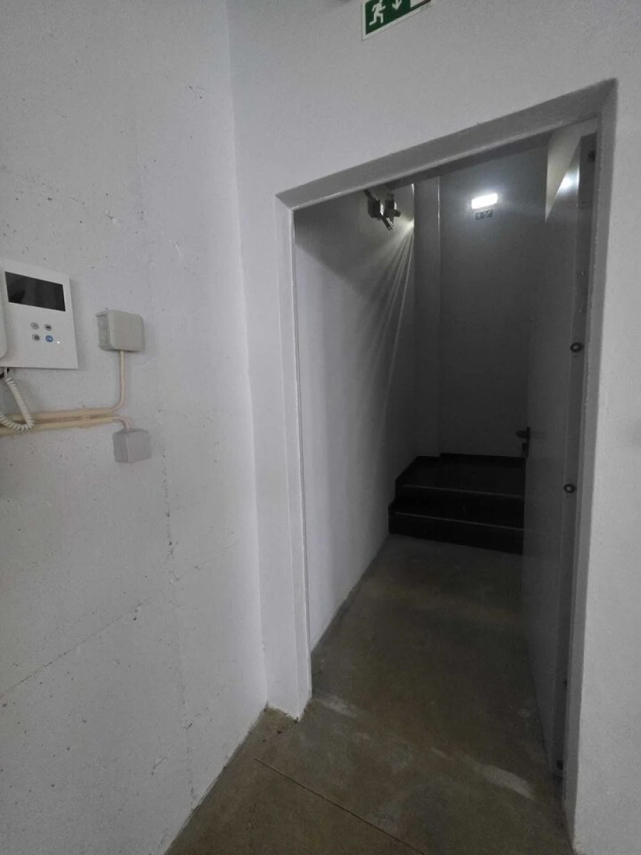 Armazém para Arrendamento em Portimão Foto 13