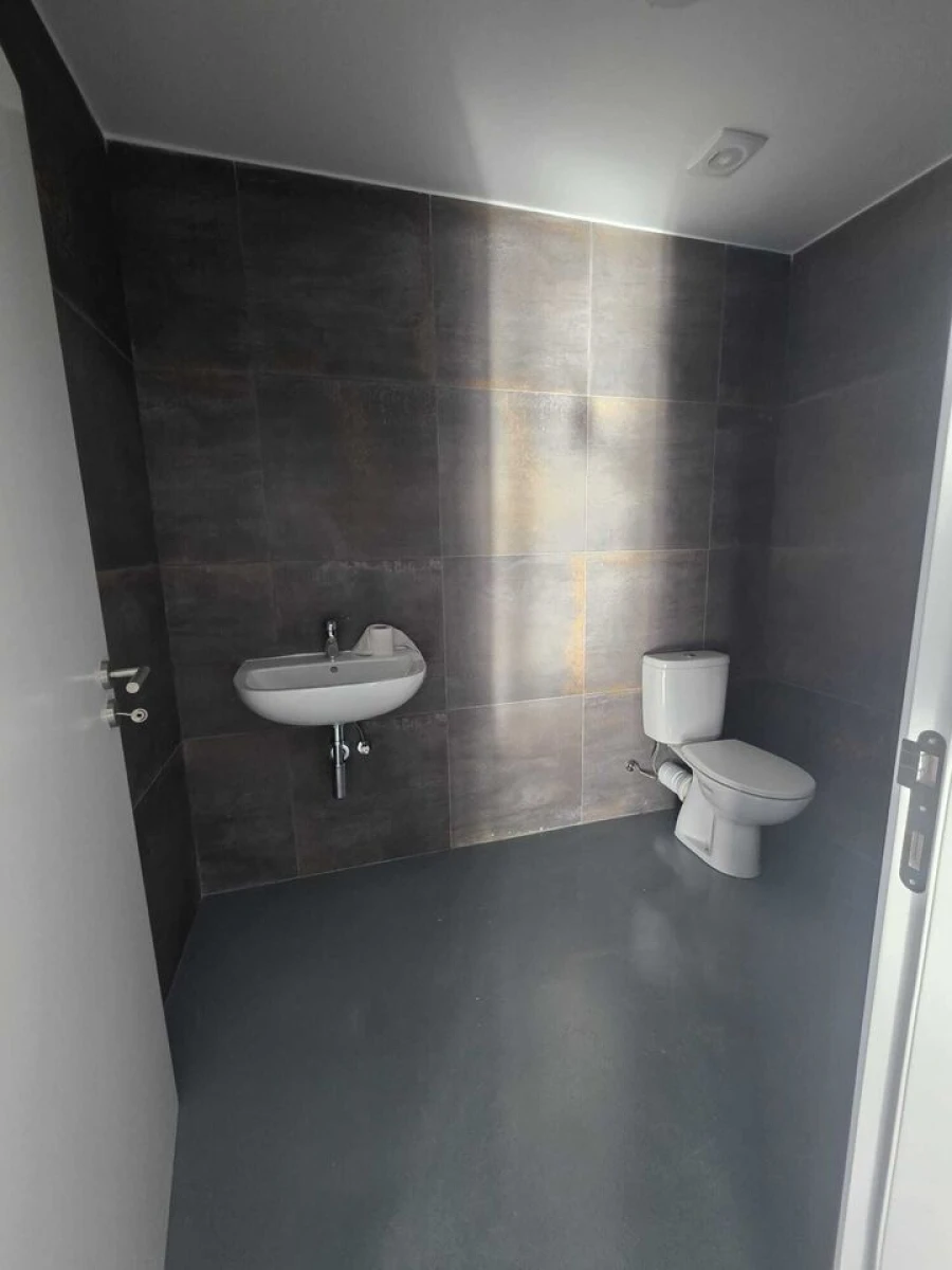 Armazém para Arrendamento em Portimão Foto 19