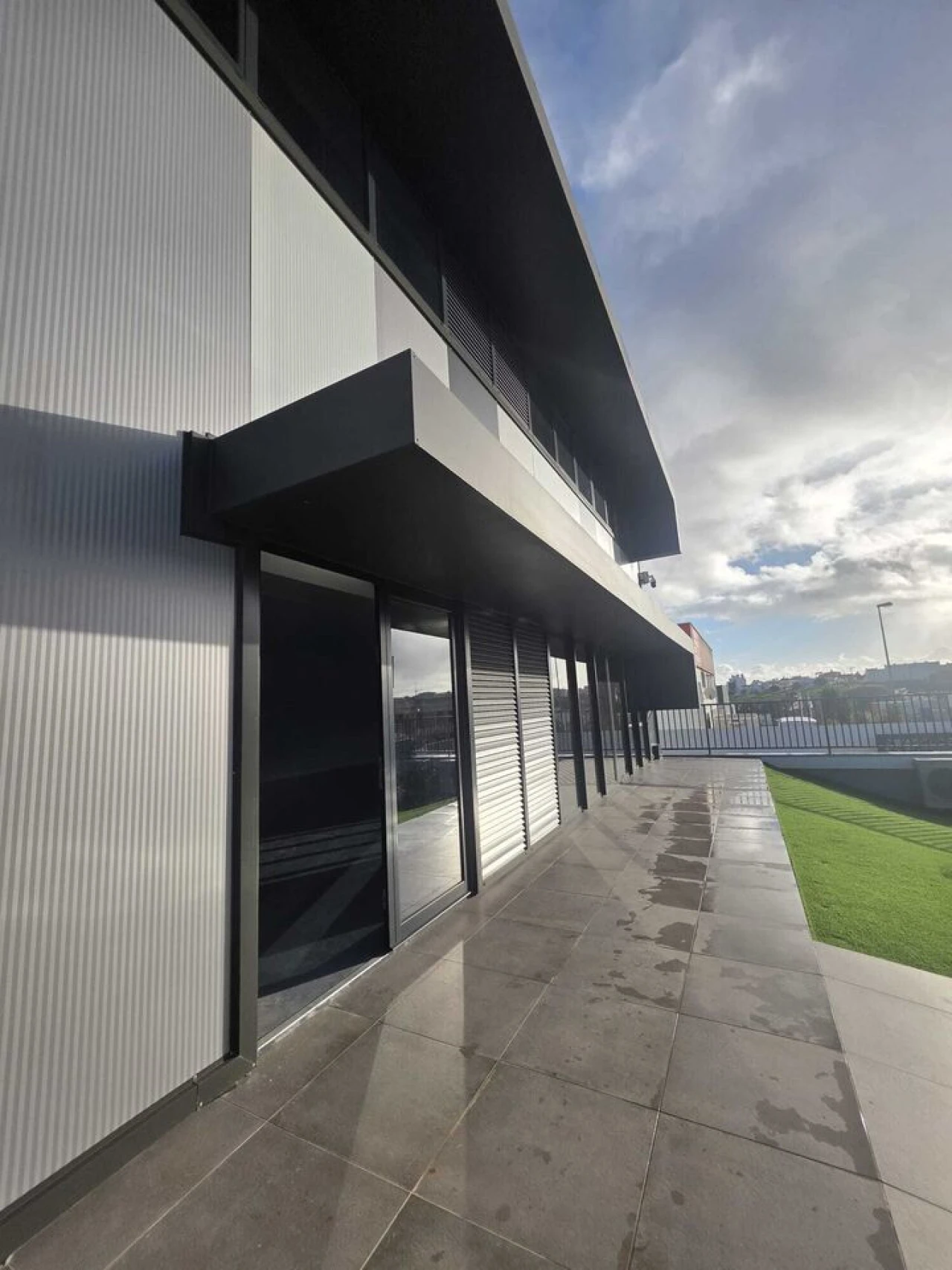 Loja para Arrendamento em Portimão Foto 14