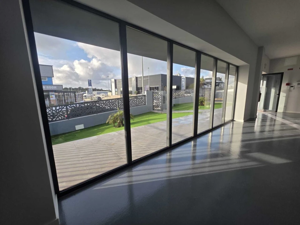 Loja para Arrendamento em Portimão Foto 23