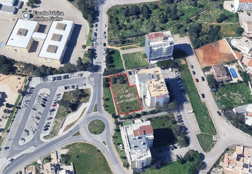 Terreno para Venda em Portimão Foto 3