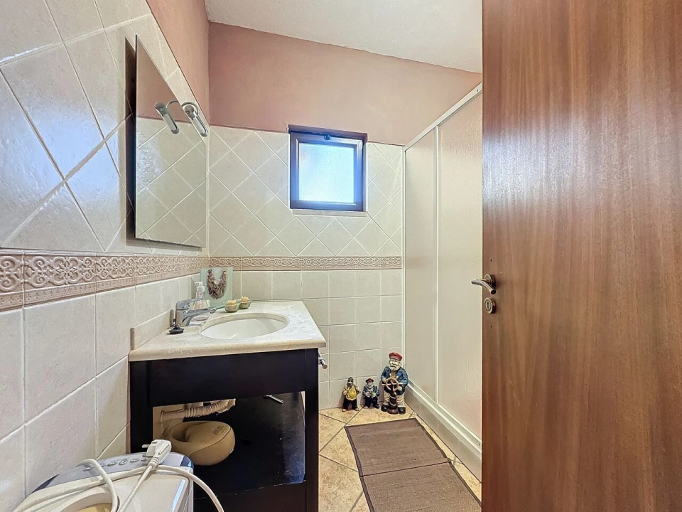 Moradia T5 para Venda em São Marcos da Serra Foto 19