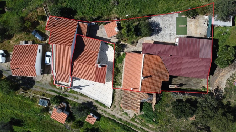 Moradia T5 para Venda em São Marcos da Serra Foto 2