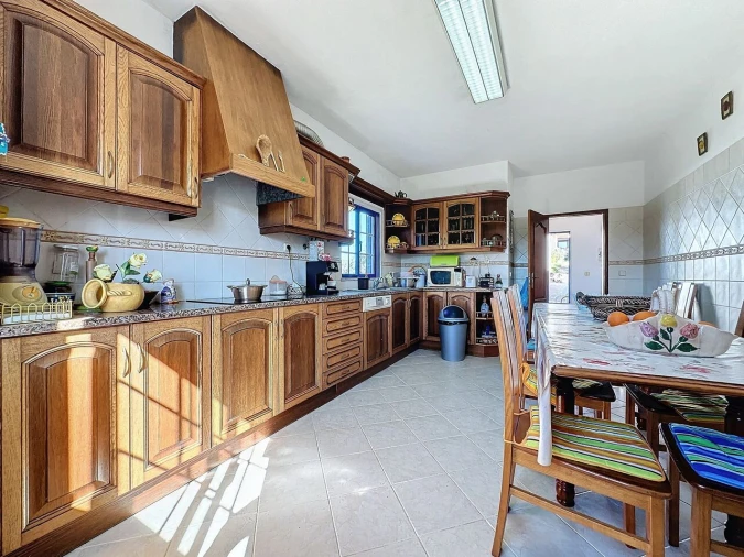 Moradia T5 para Venda em São Marcos da Serra Foto 13